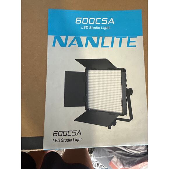 Nanlite 600CSA Bicolor LED Panel - Excellent Condition! - Picture 1 of 7